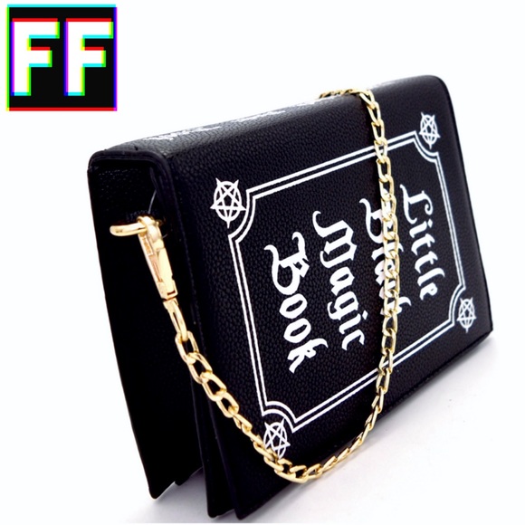 Little Black Book of Magic Purse 🔮 - Picture 5 of 8
